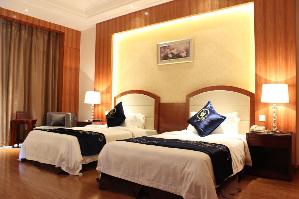Golden Peacock Resort Hotel Beira Quarto foto