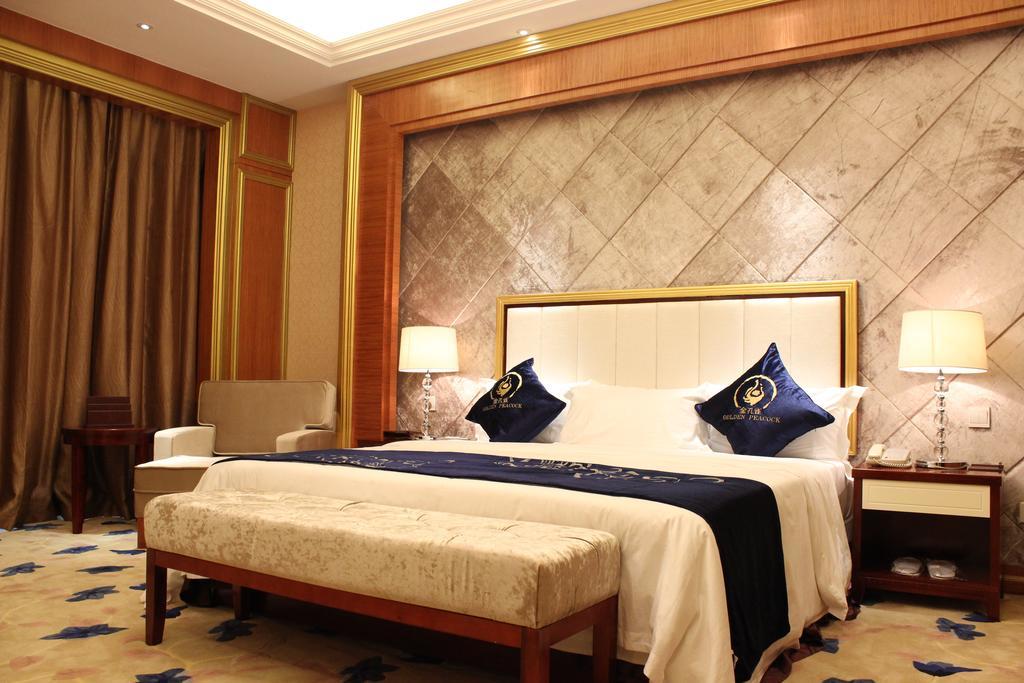 Golden Peacock Resort Hotel Beira Quarto foto