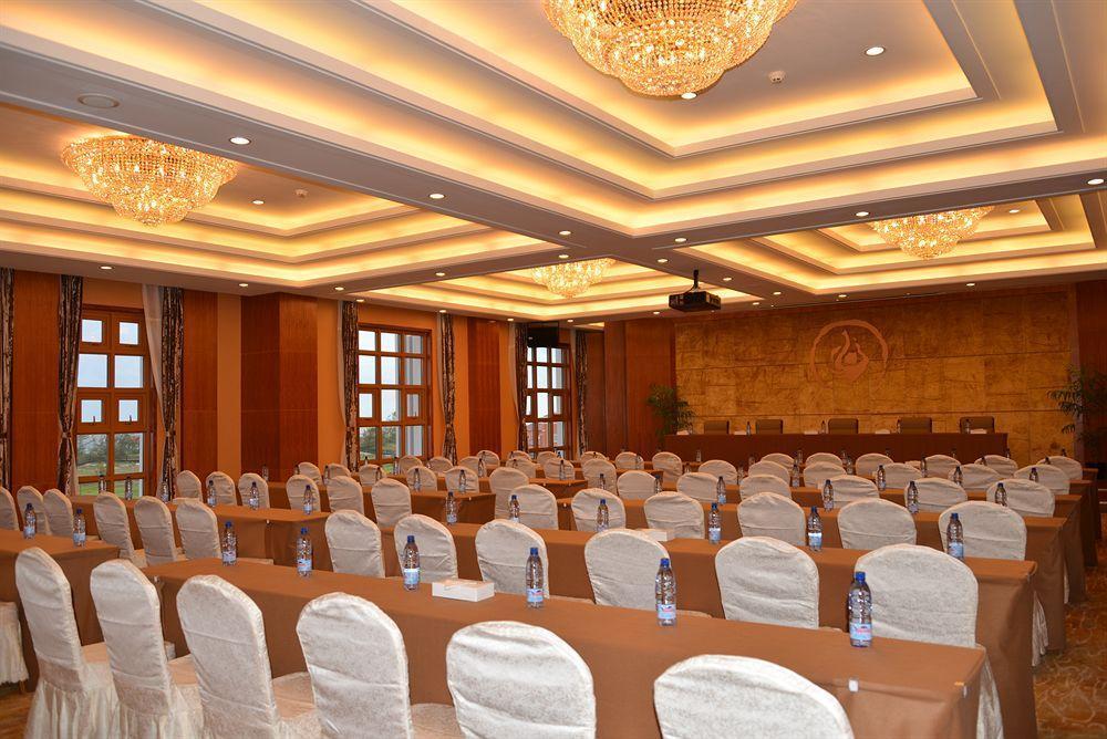Golden Peacock Resort Hotel Beira Exterior foto
