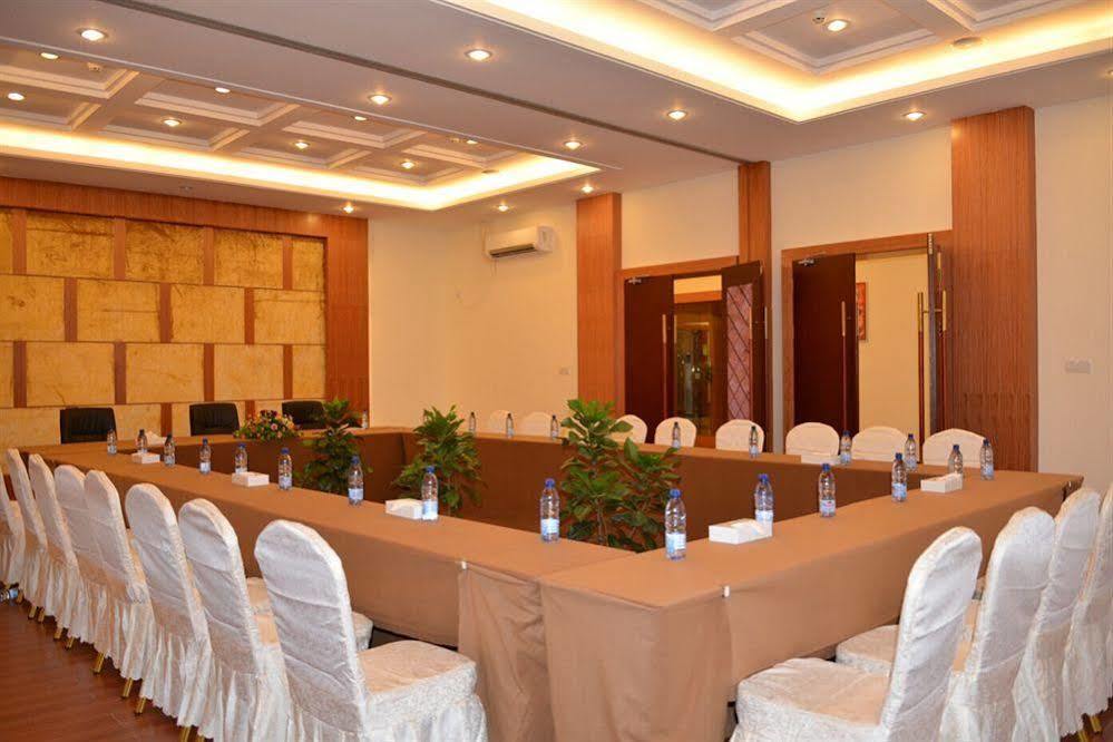 Golden Peacock Resort Hotel Beira Exterior foto